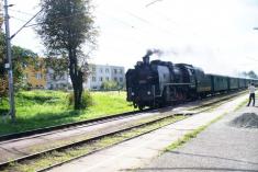 Historický parní vlak s&nbsp;lokomotivou řady 534.0 "Kremák"